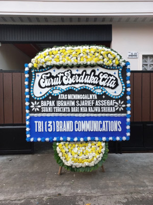 Papan Bunga Duka di Rungan Hulu